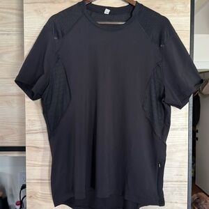 Lululemon black workout shirt XXL